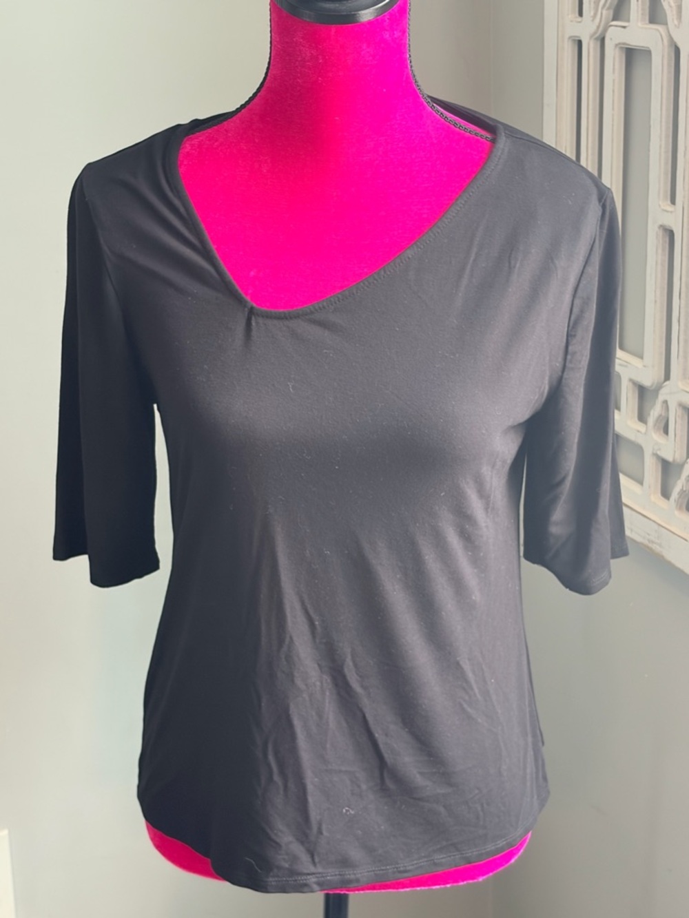 Premise Studio Modern Cutout Neckline Top L